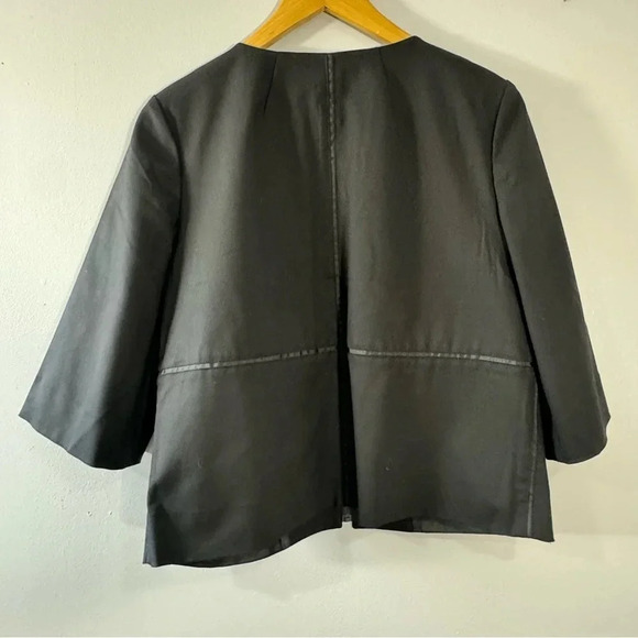NWOT CHICO'S Black Short Crop Jacket Size 1 3/4 Sleeve Collarless Blazer SZ M - Picture 5 of 8